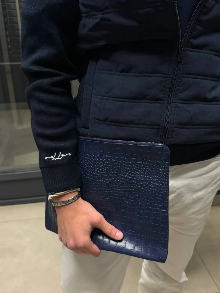 Клатч Sample
