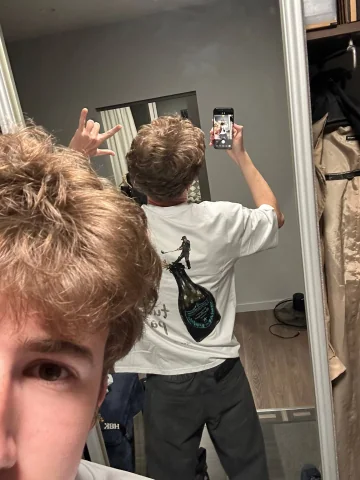 @m8neyback